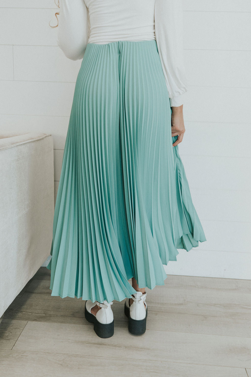 Perfect View Pleated Skirt
